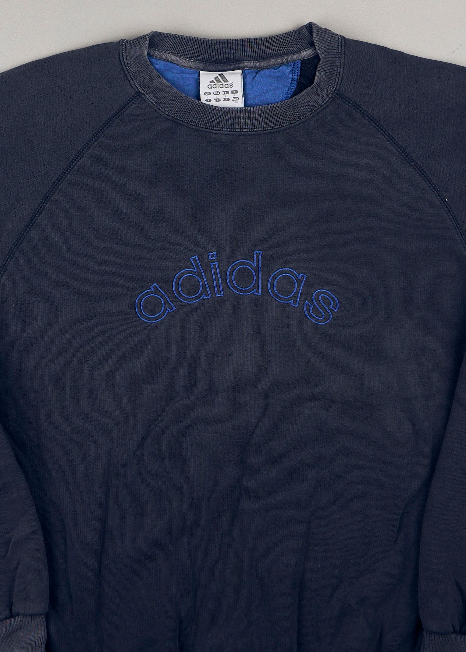 Adidas - Sweatshirts (L)