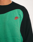 Nike  - Renewed  Sweatshirt (L)