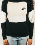 Nike Renewed Hoodie (XS)