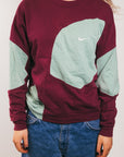 Nike Renewed Sweatshirt - (S)