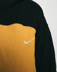 Nike Renewed Hoodie (XS)