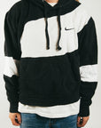 Nike Renewed Hoodie (XS)