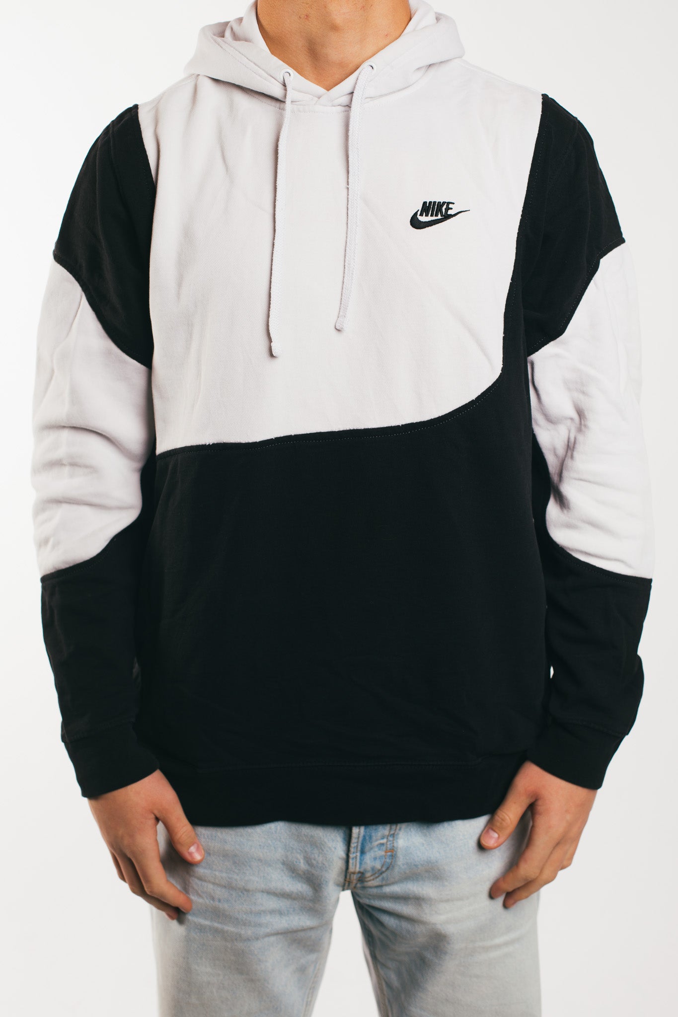 Nike  Renewed  Hoodie (L)