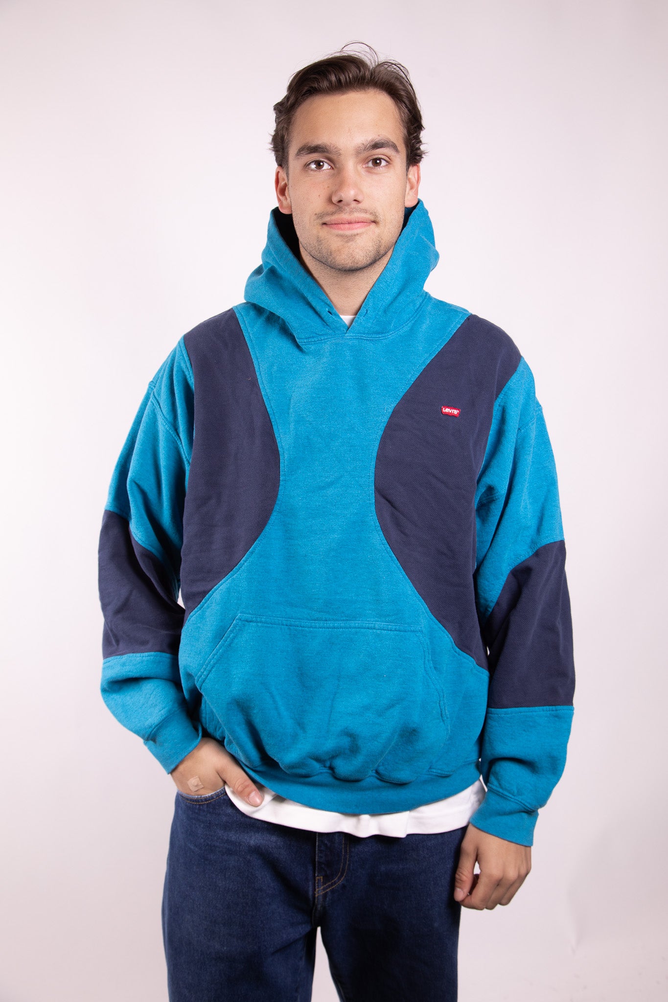 Levis - Hoodie (L) – Simeon Vintage Levis - Hoodie (L) – Simeon Vintage