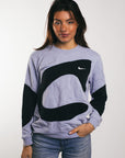 Nike  Renewed  Sweatshirt (XS)