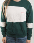Nike Renewed Sweatshirt (XS)