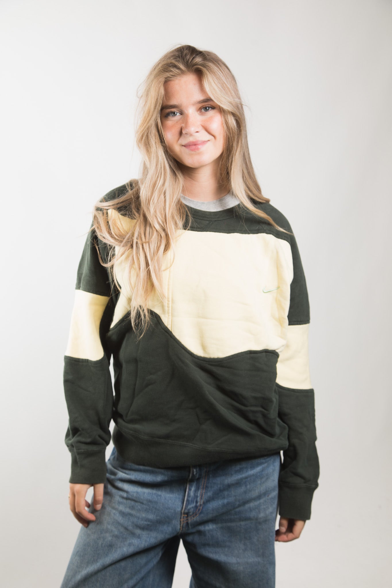 Nike - Renewed Sweatshirt (S)