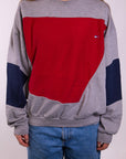 Tommy Hilfiger Renewed Renewed Sweatshirt (M)