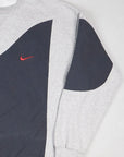 Nike - Renewed Sweatshirt (L) Right