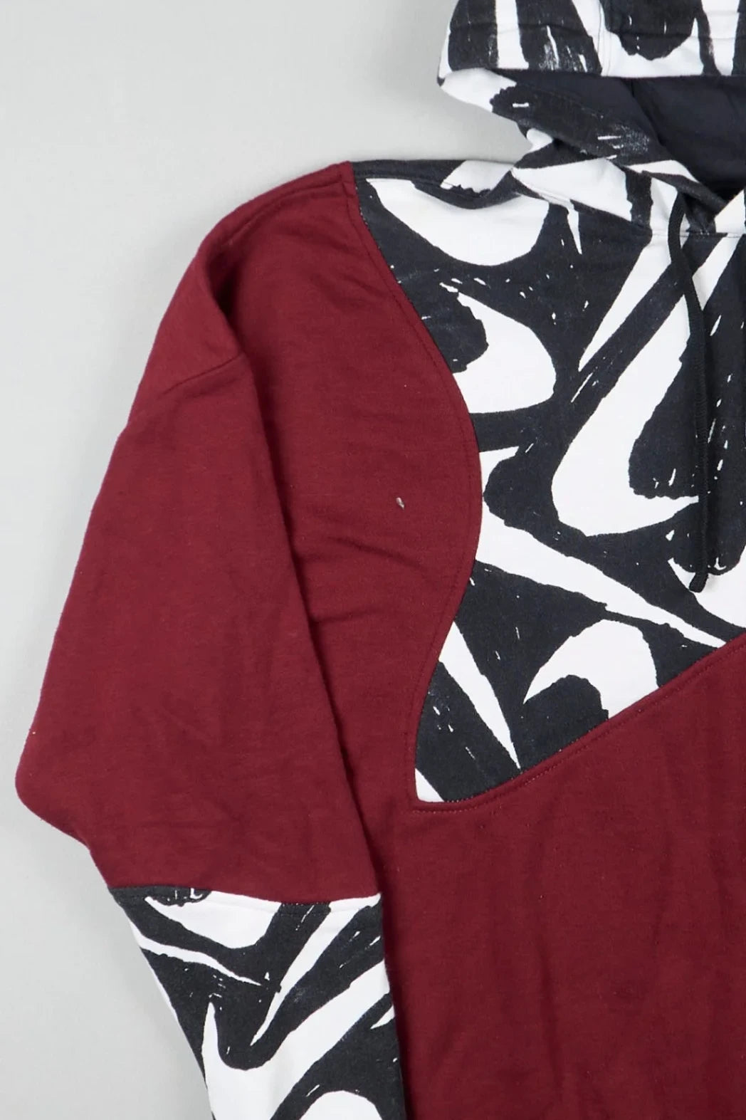 Nike - Renewed Hoodie (L) Left