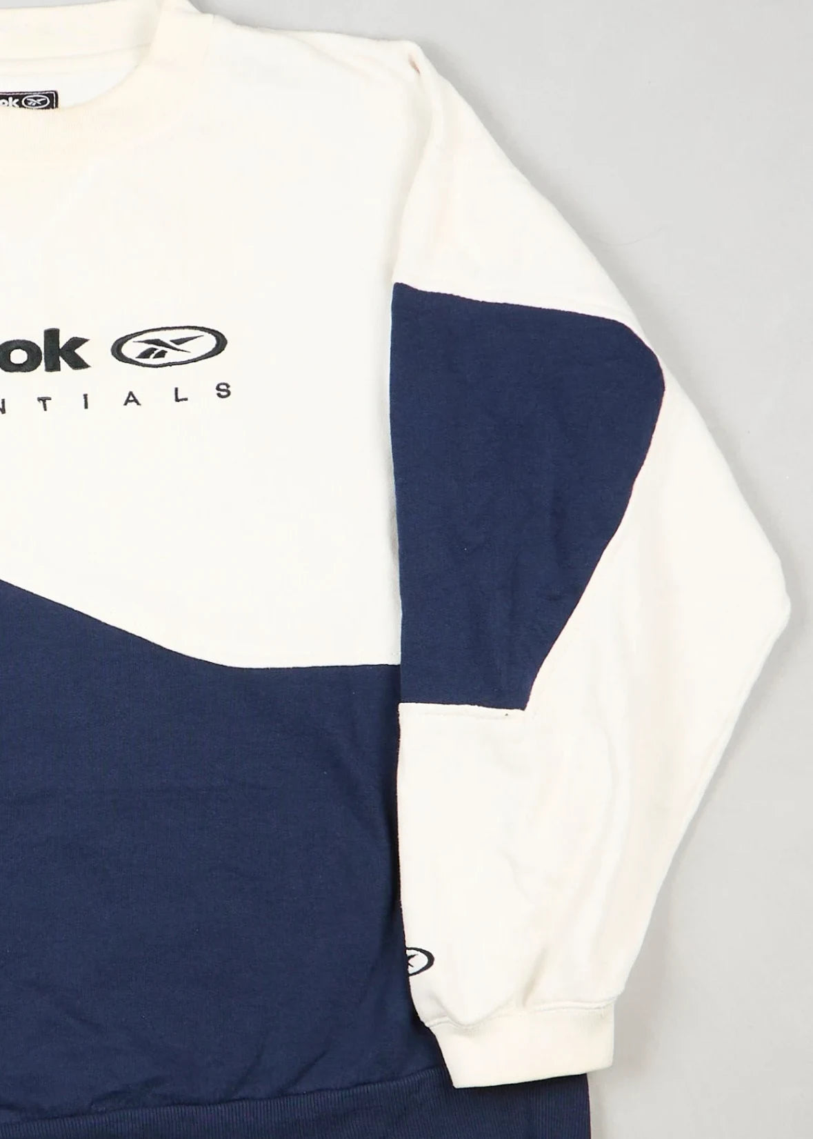 Reebok - Sweatshirt (L) Right