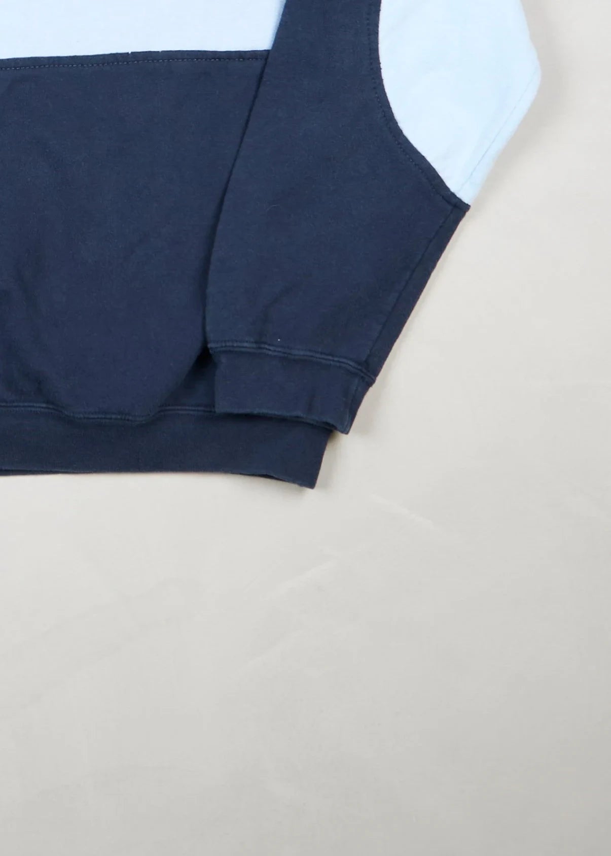 FILA - Sweatshirt (M) Bottom Right