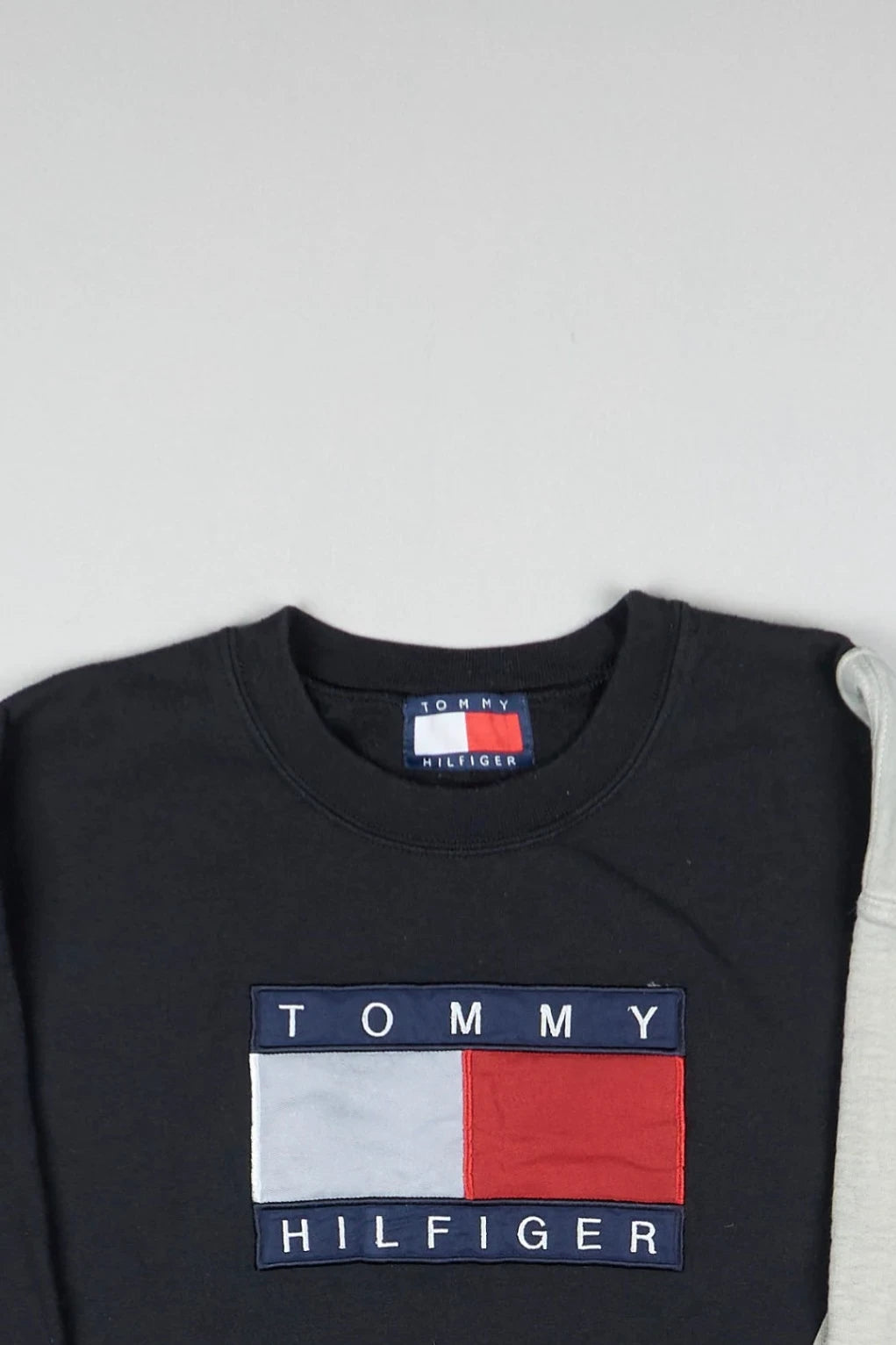 Tommy Hilfiger - Renewed Sweatshirt (L) Top