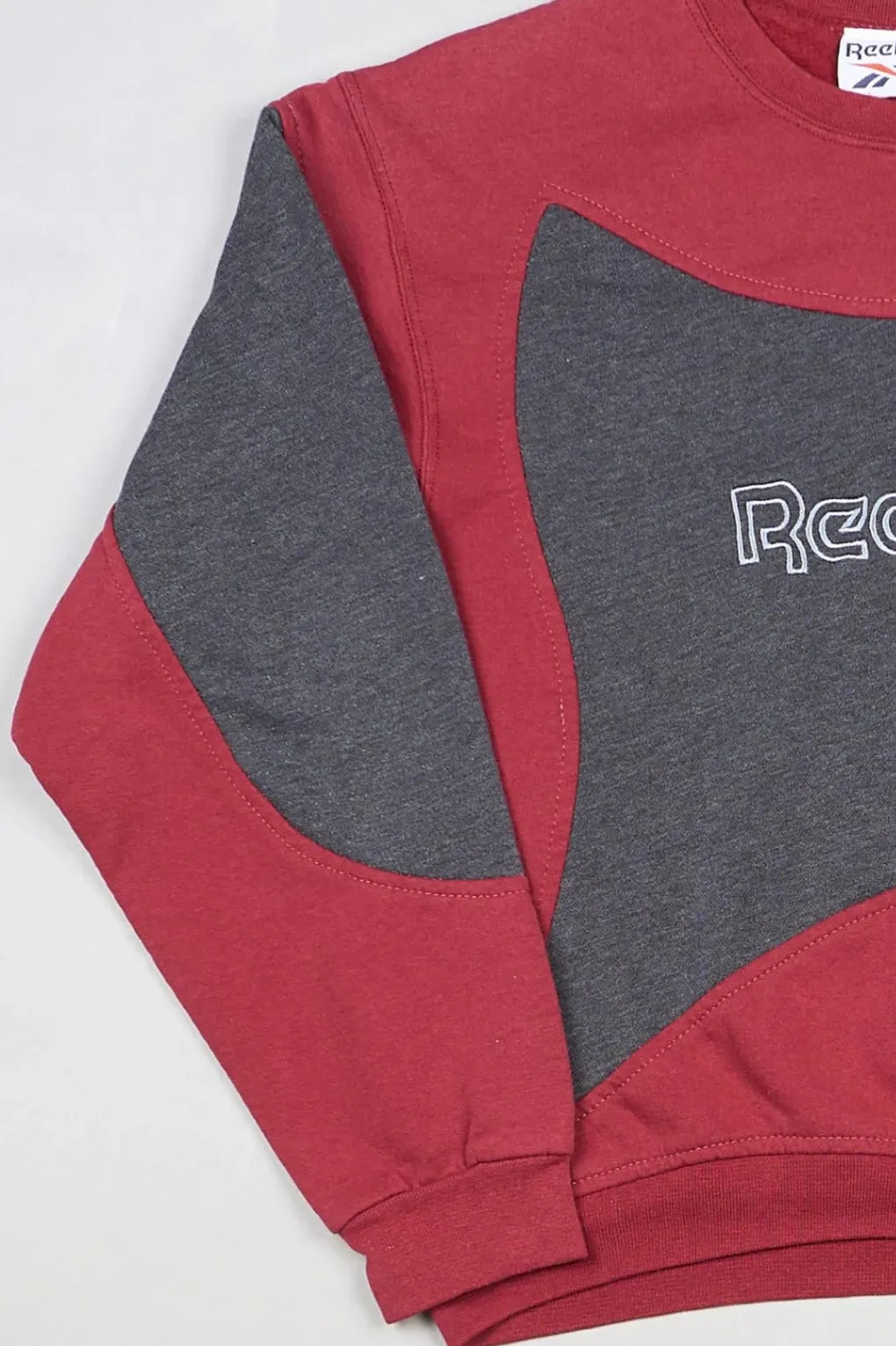Reebok - Renewed Sweatshirt (M) Left
