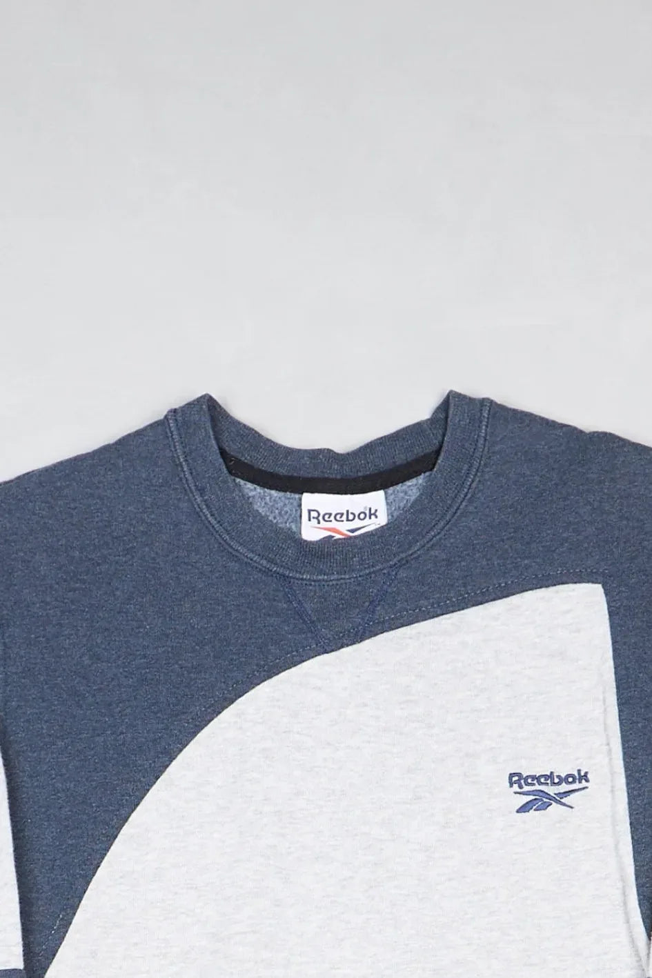 Reebok - Renewed Sweatshirt (L) Top