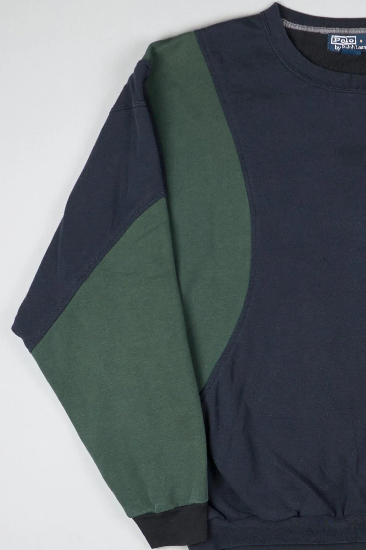 Polo - Renewed Sweatshirt (L) Left