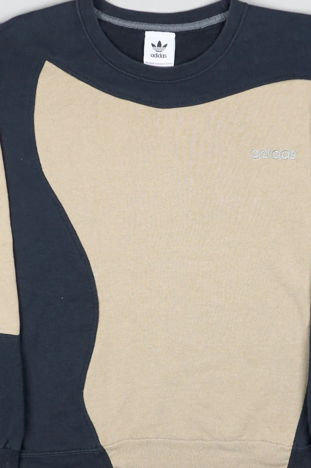 Adidas - Renewed Sweatshirt (M) Center