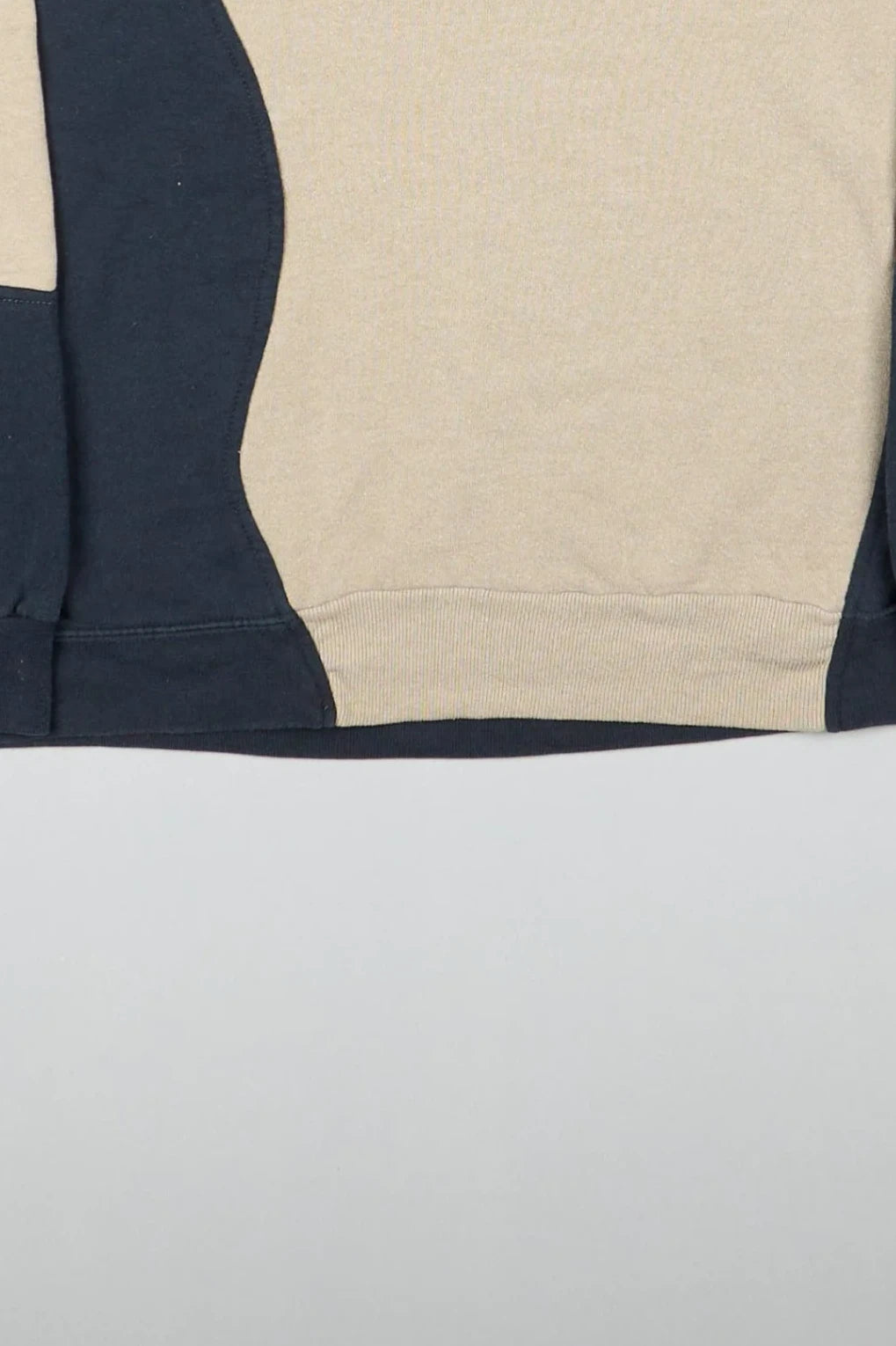 Adidas - Renewed Sweatshirt (M) Bottom