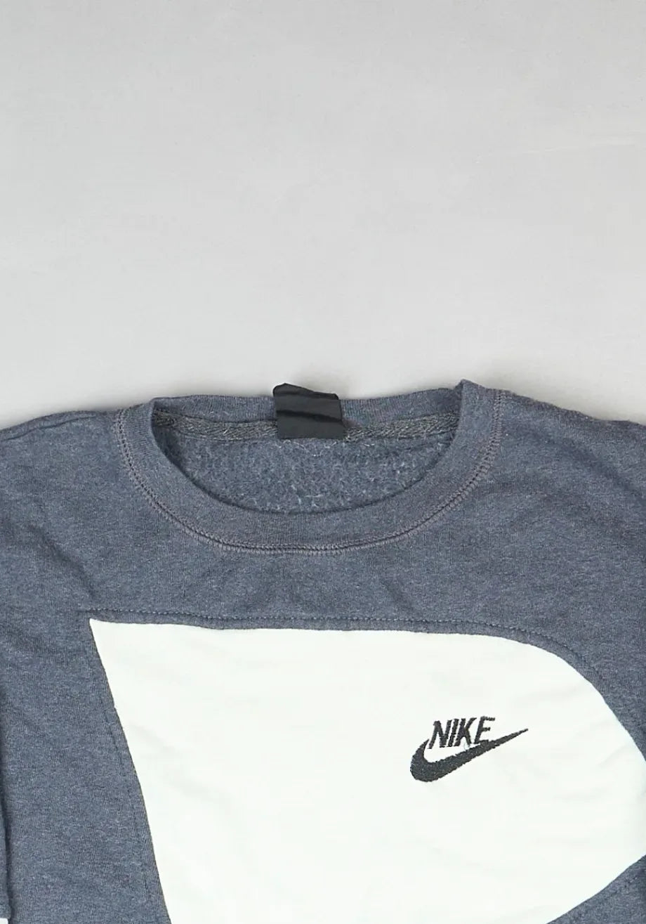 Nike - Renewed Sweatshirt (XXS)