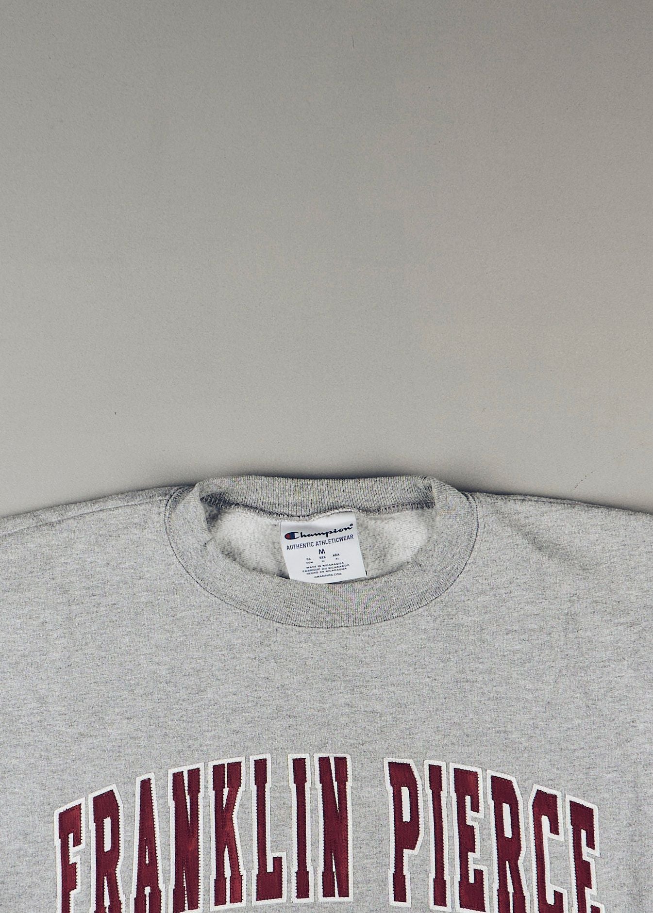 Champion - Sweatshirts (M)