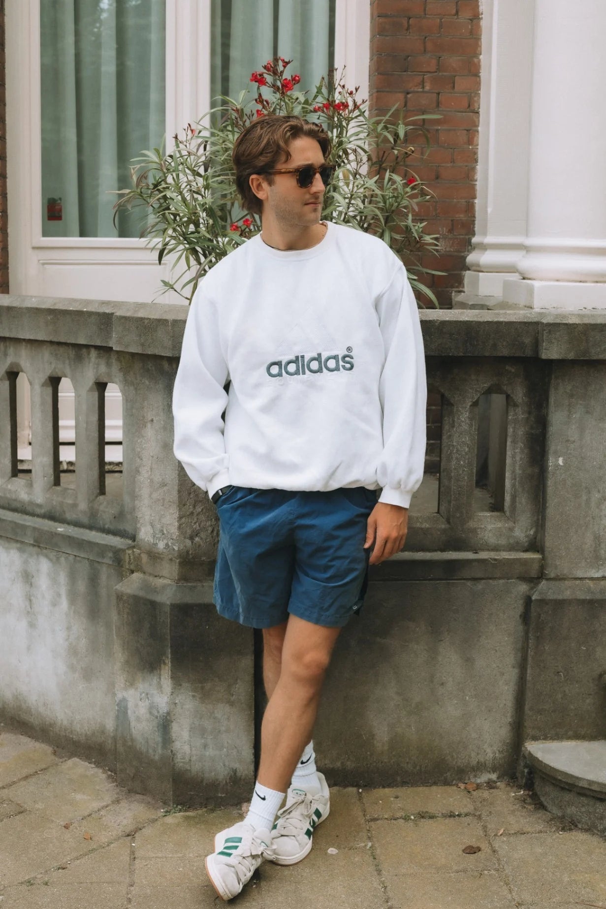 Adidas - Sweatshirt (L)