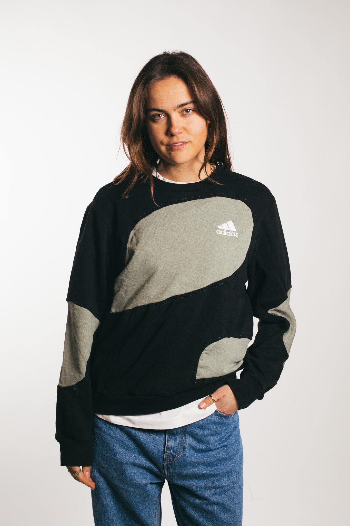 Adidas  - Renewed  Sweatshirt (S)