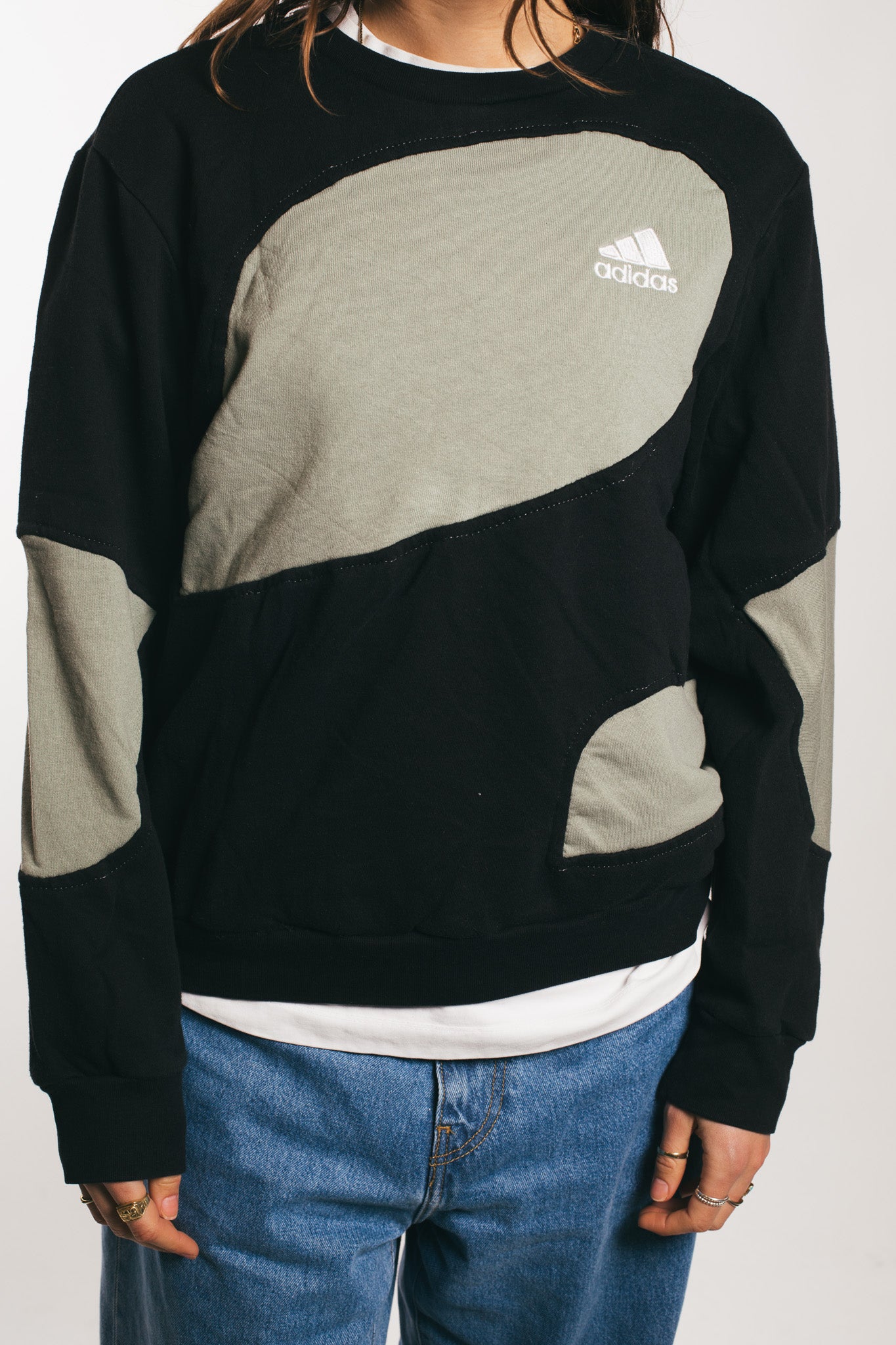 Adidas  - Renewed  Sweatshirt (S)
