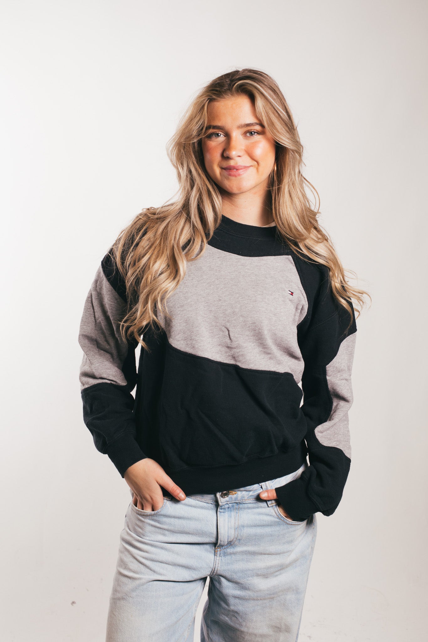 Tommy Hilfiger  - Renewed  Sweatshirt (S)