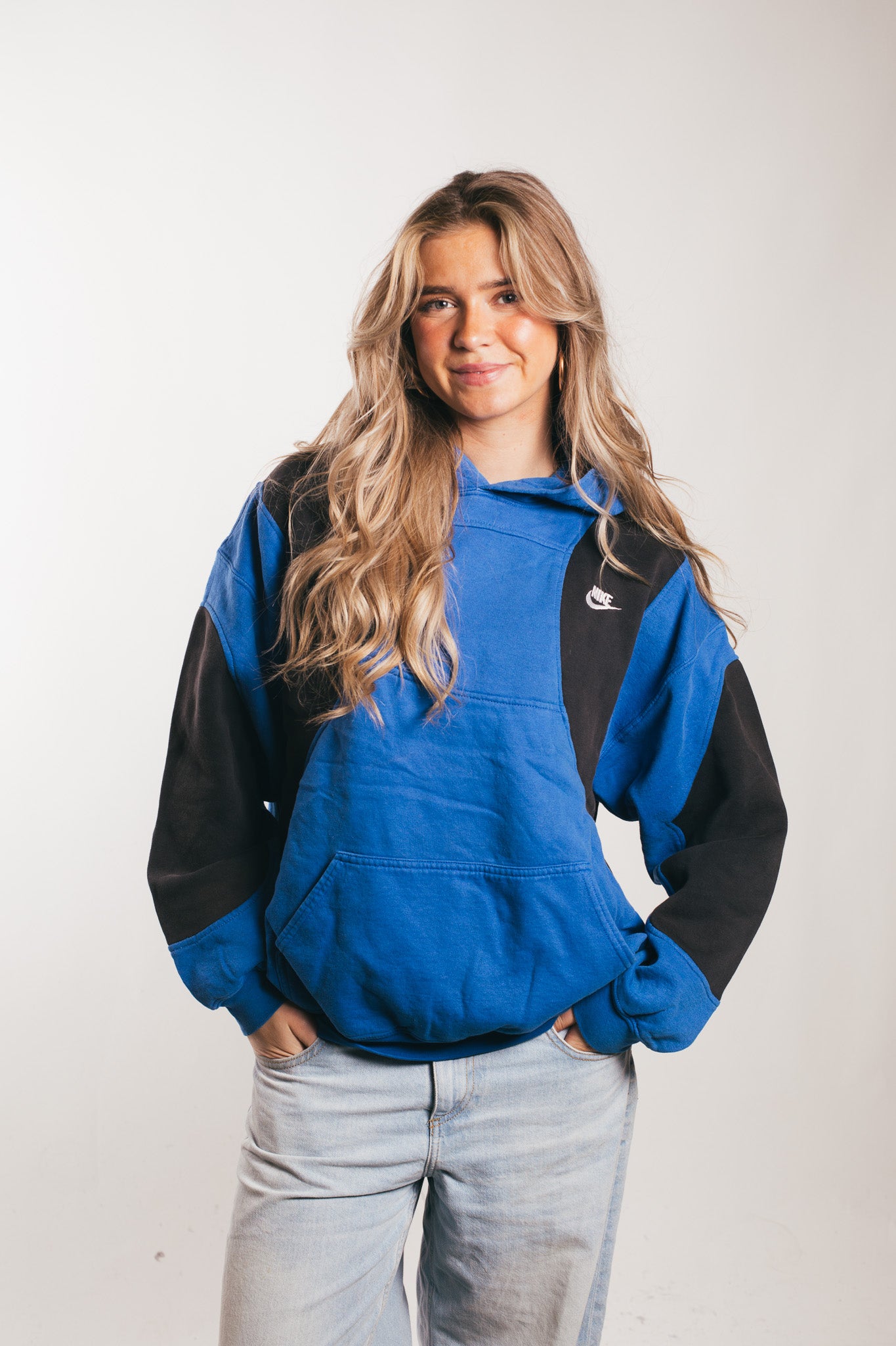 Nike  - Renewed  Hoodie (S)