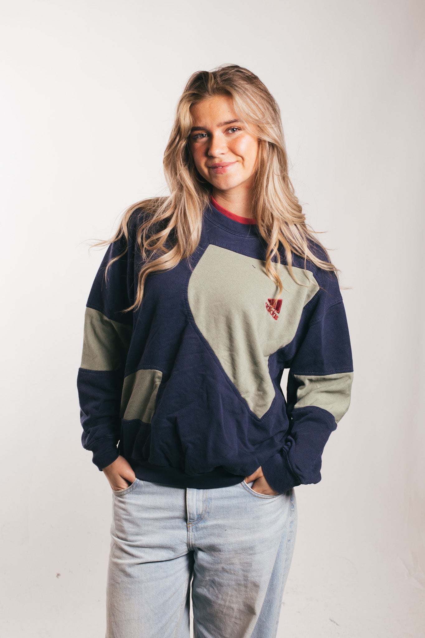 Adidas  - Renewed  Sweatshirt (S)
