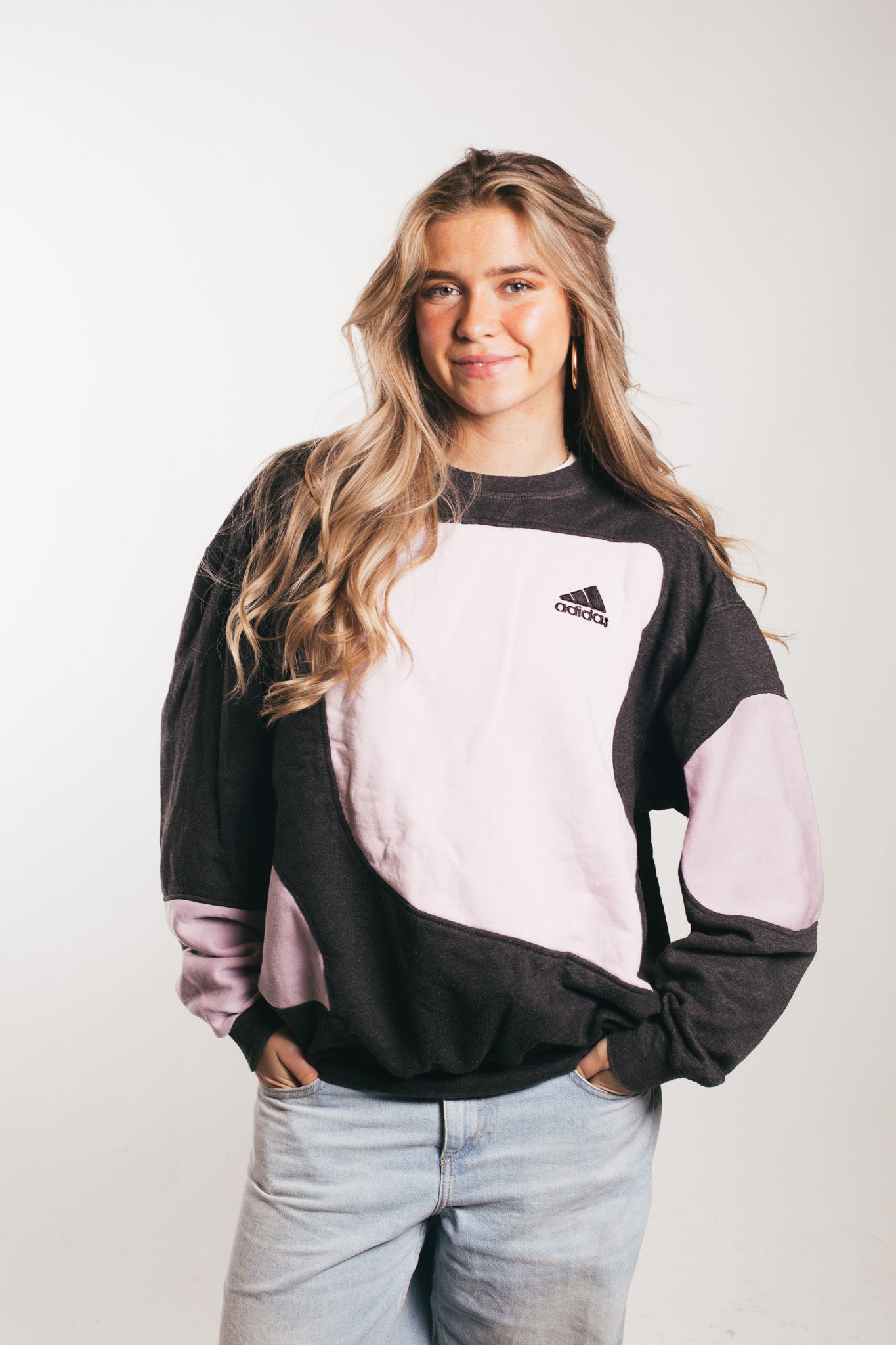 Adidas  - Renewed  Sweatshirt (S)