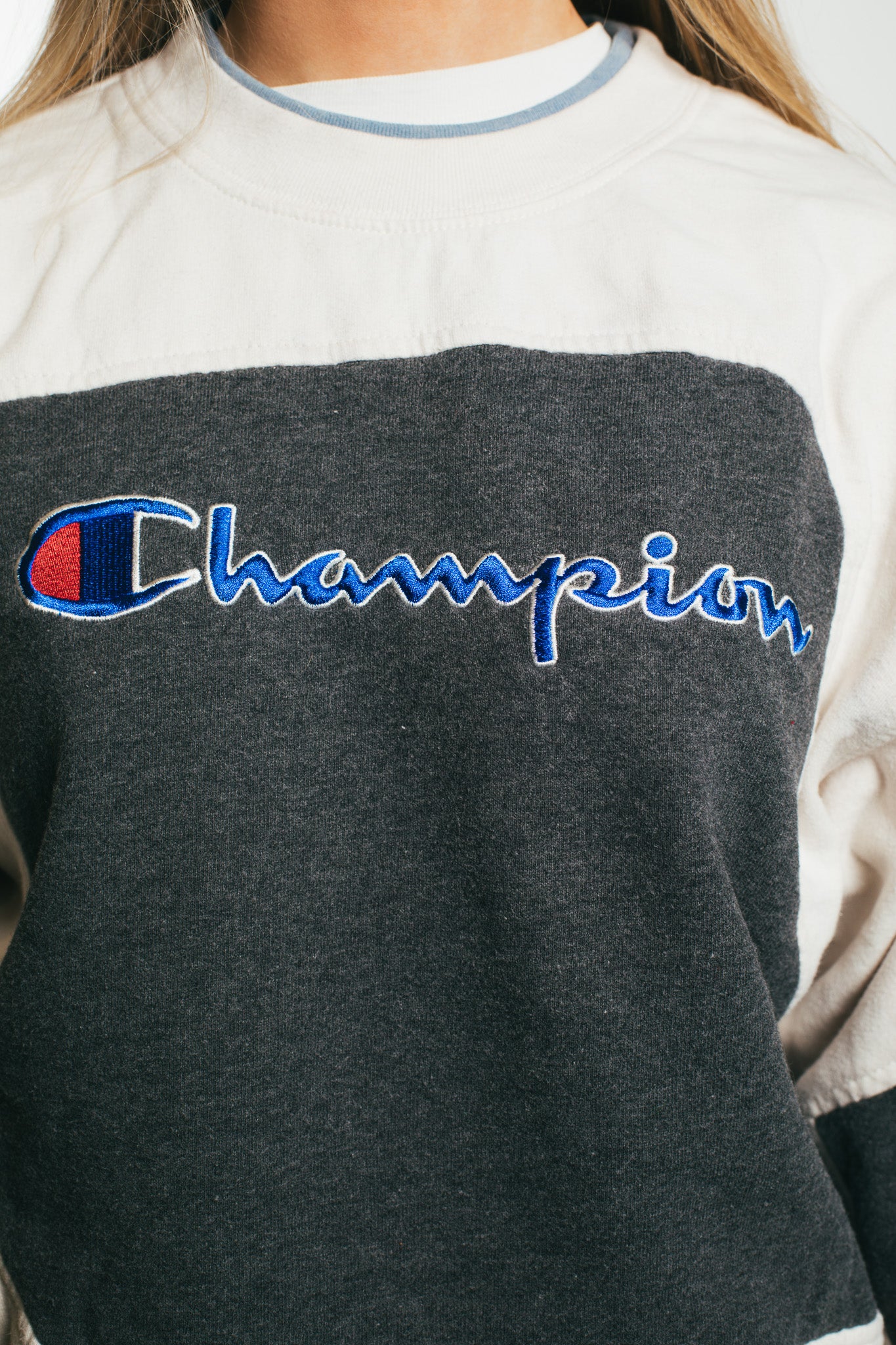 Champion  - Renewed  Sweatshirt (XS)