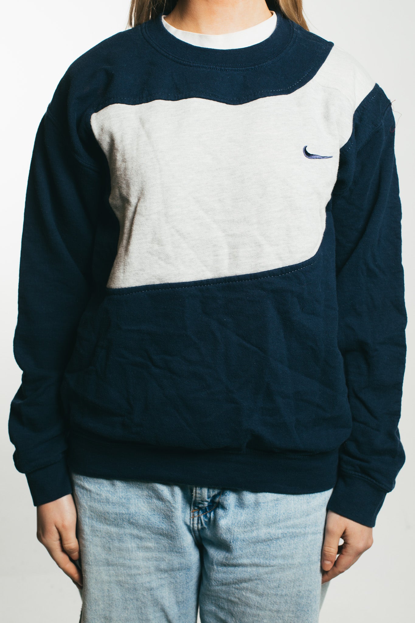 Nike  - Renewed  Sweatshirt (XS)