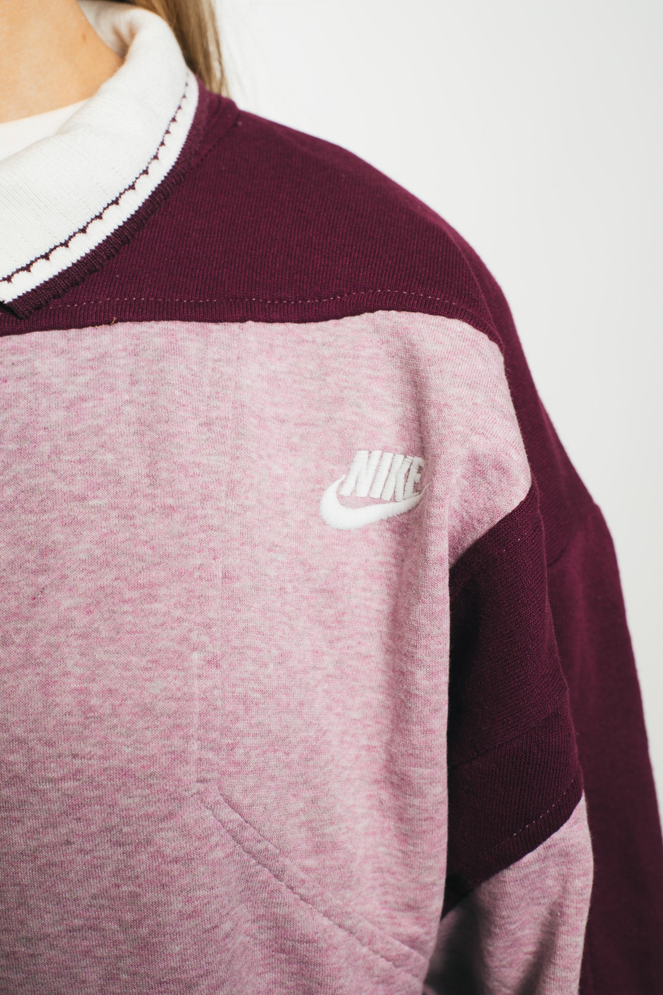 Nike  - Renewed  Sweatshirt (XS)