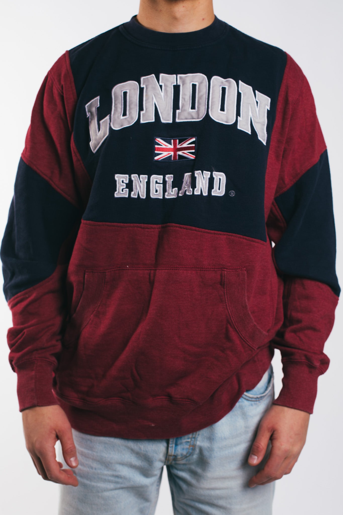 London  - Renewed  Sweatshirt (L)