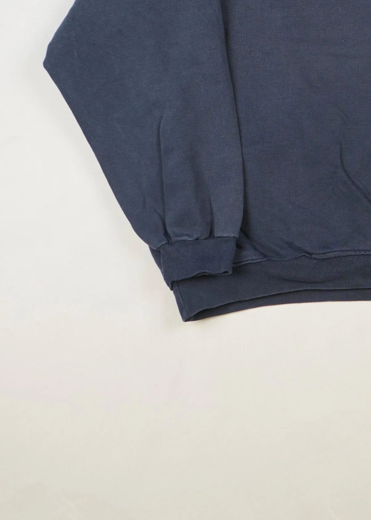 Levi's - Sweatshirt (M) Bottom Left