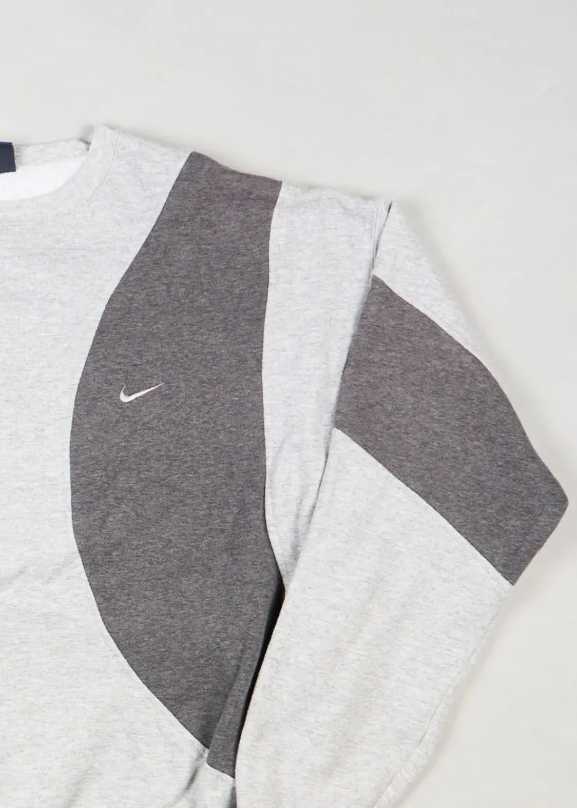 Nike - Sweatshirt (L) Right