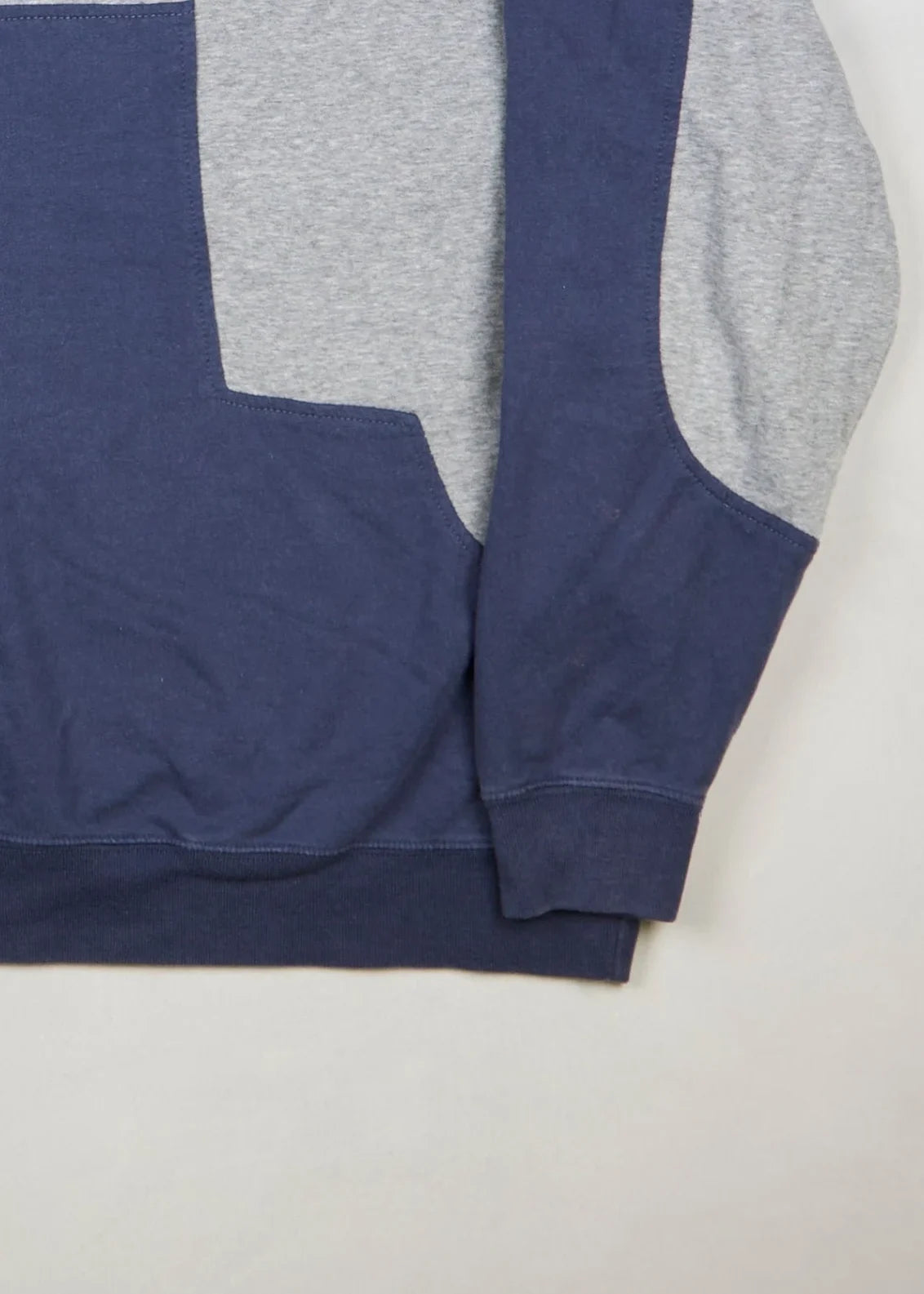 Nike - Sweatshirt (L) Bottom Right