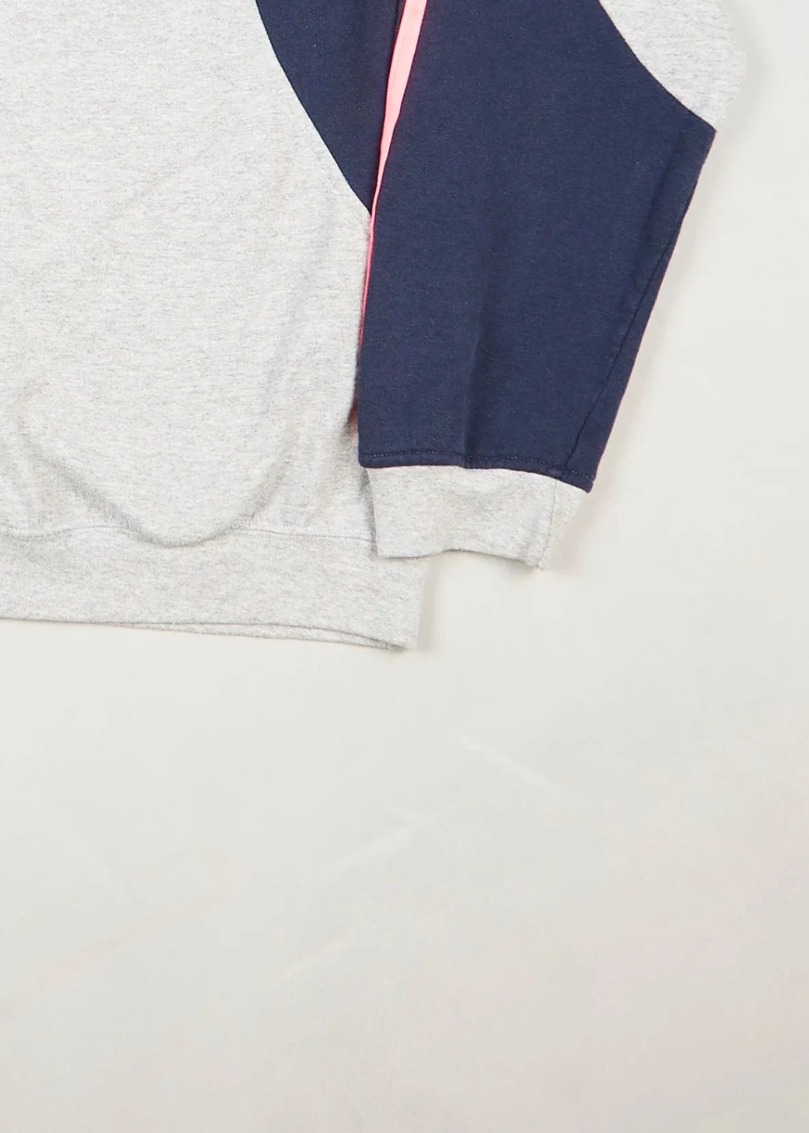 Adidas - Sweatshirt (S) Bottom Right