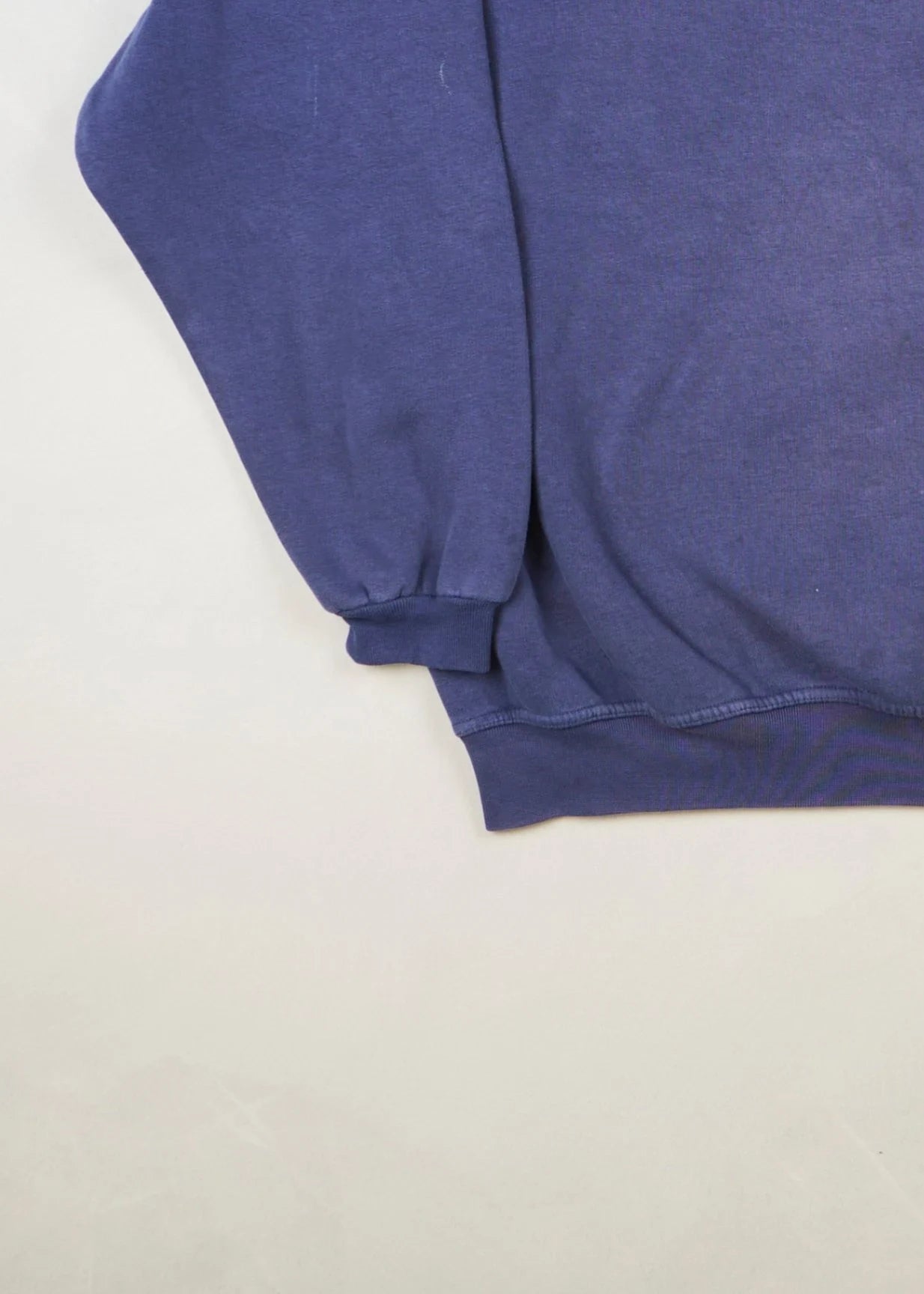 Adidas - Sweatshirt (L) Bottom Left