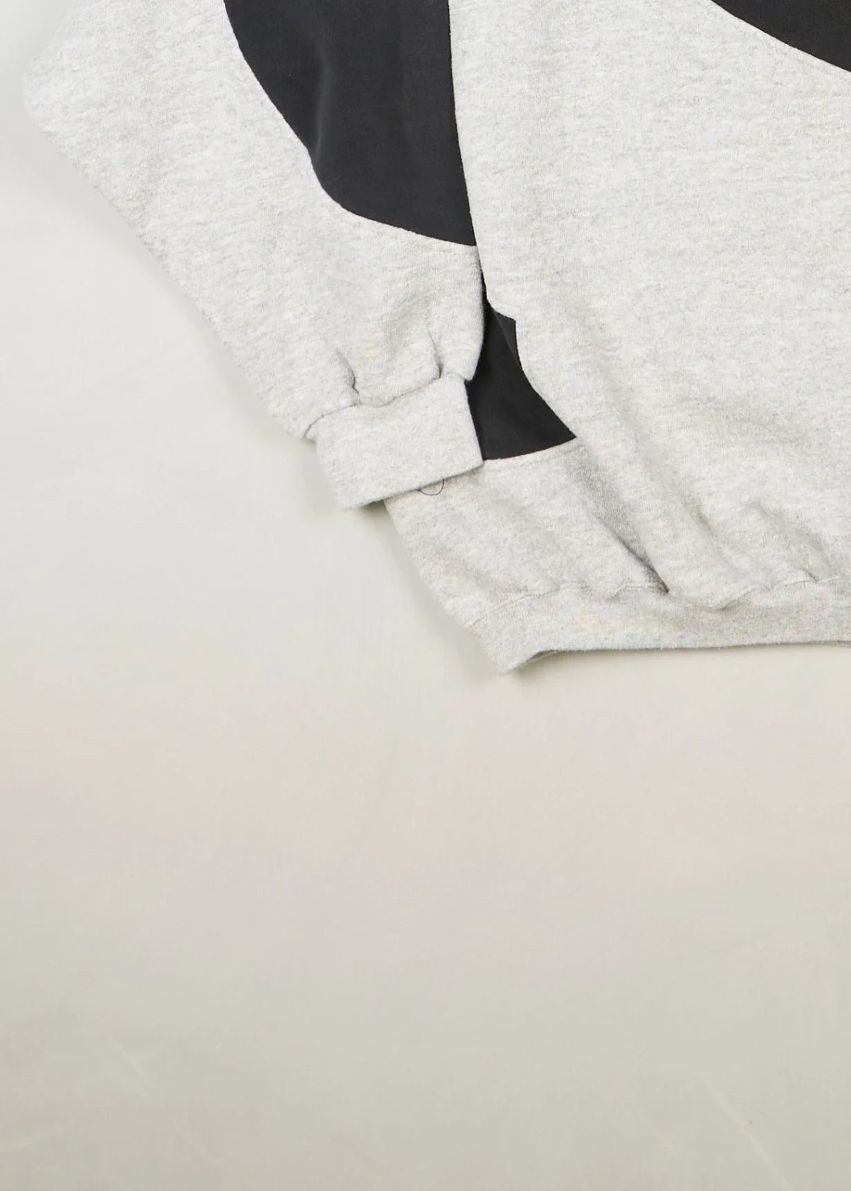 Nike - Sweatshirt (M) Bottom Left