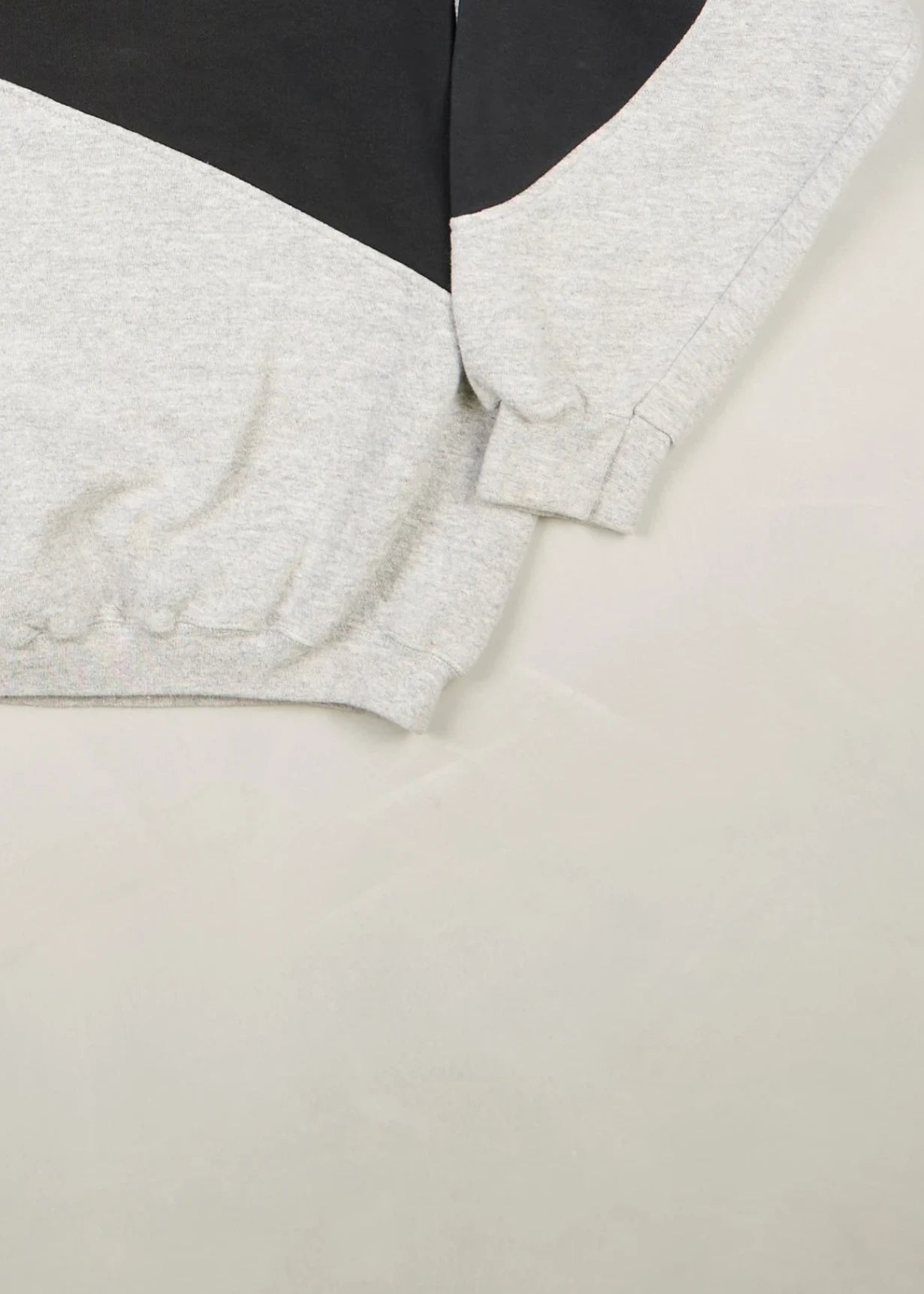 Nike - Sweatshirt (M) Bottom Right