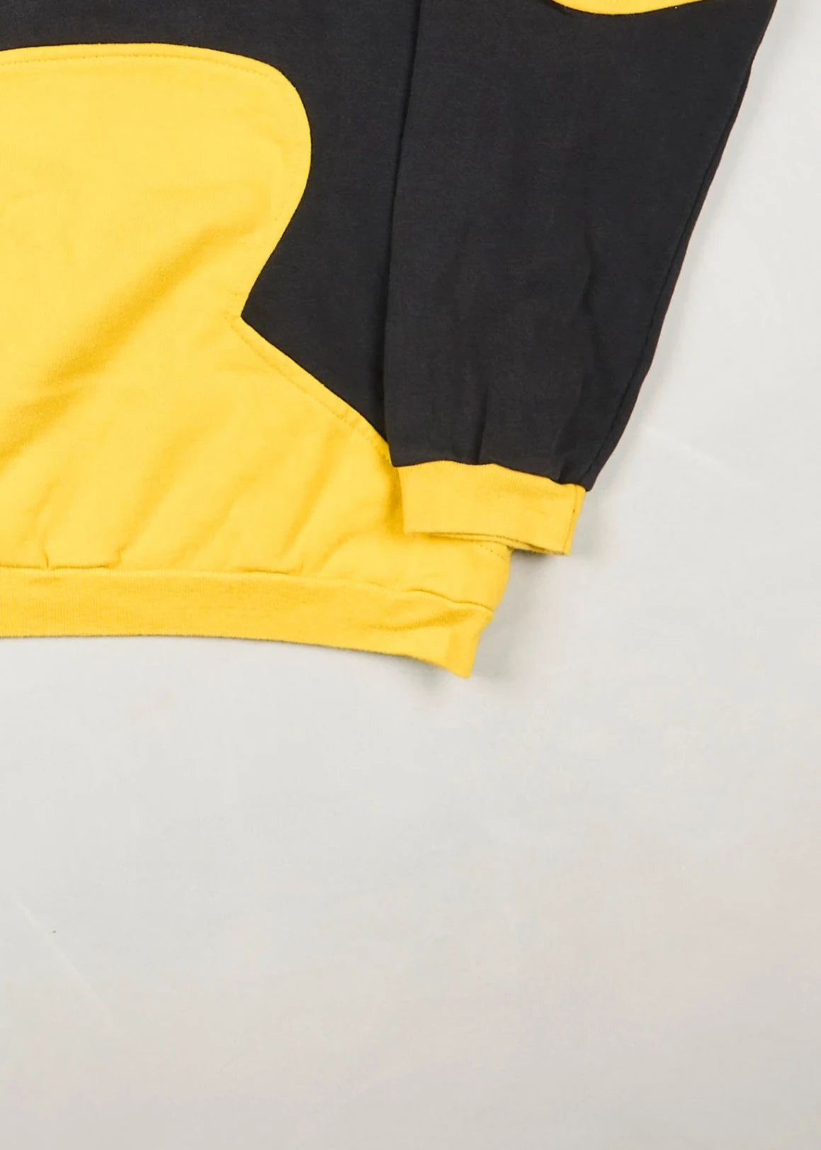 Nike - Sweater (L) Bottom Right