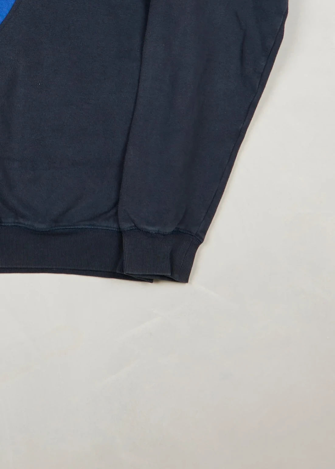 Umbro - Sweatshirt (S) Bottom Right