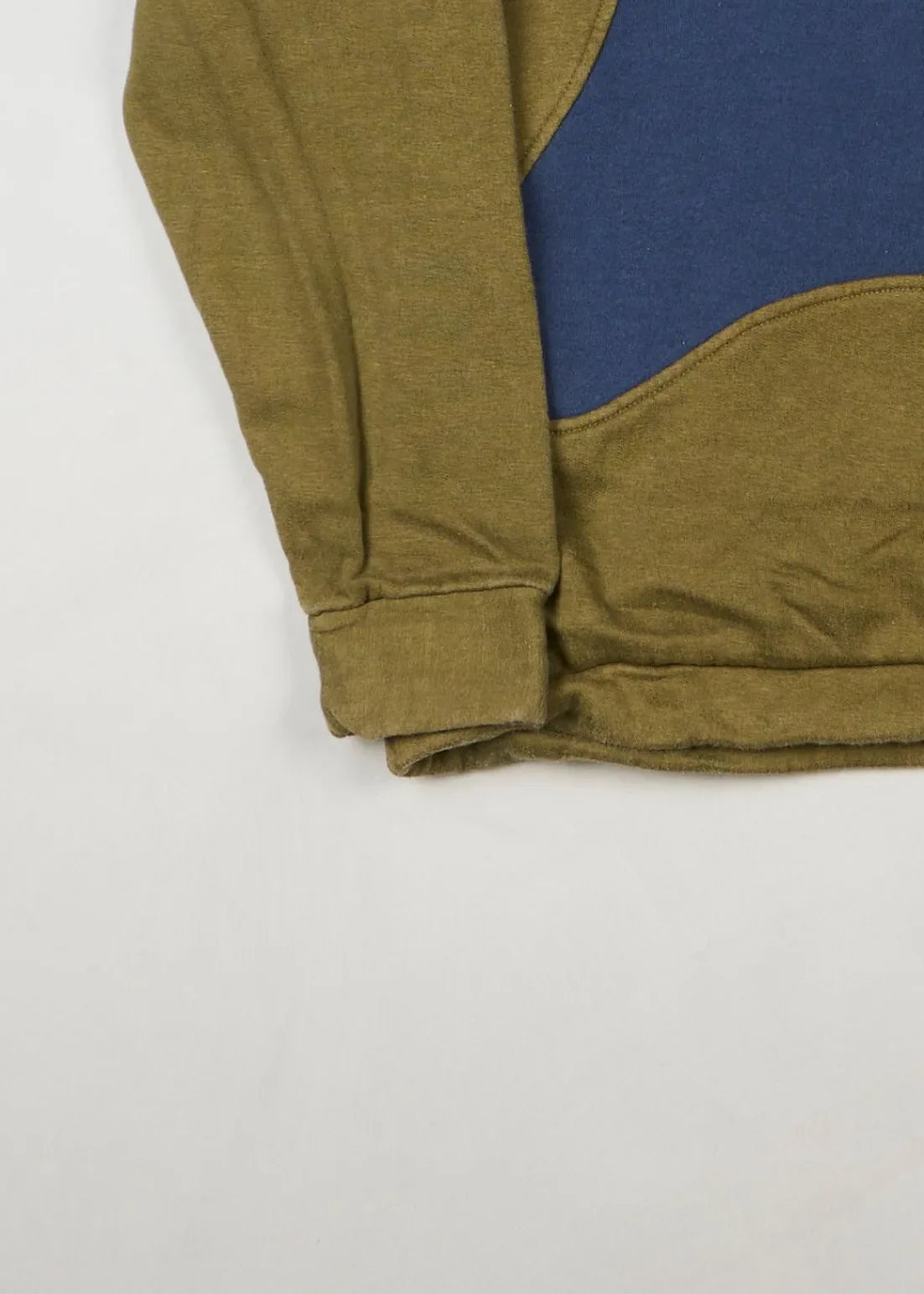 Fila - Sweatshirt (S) Bottom Left
