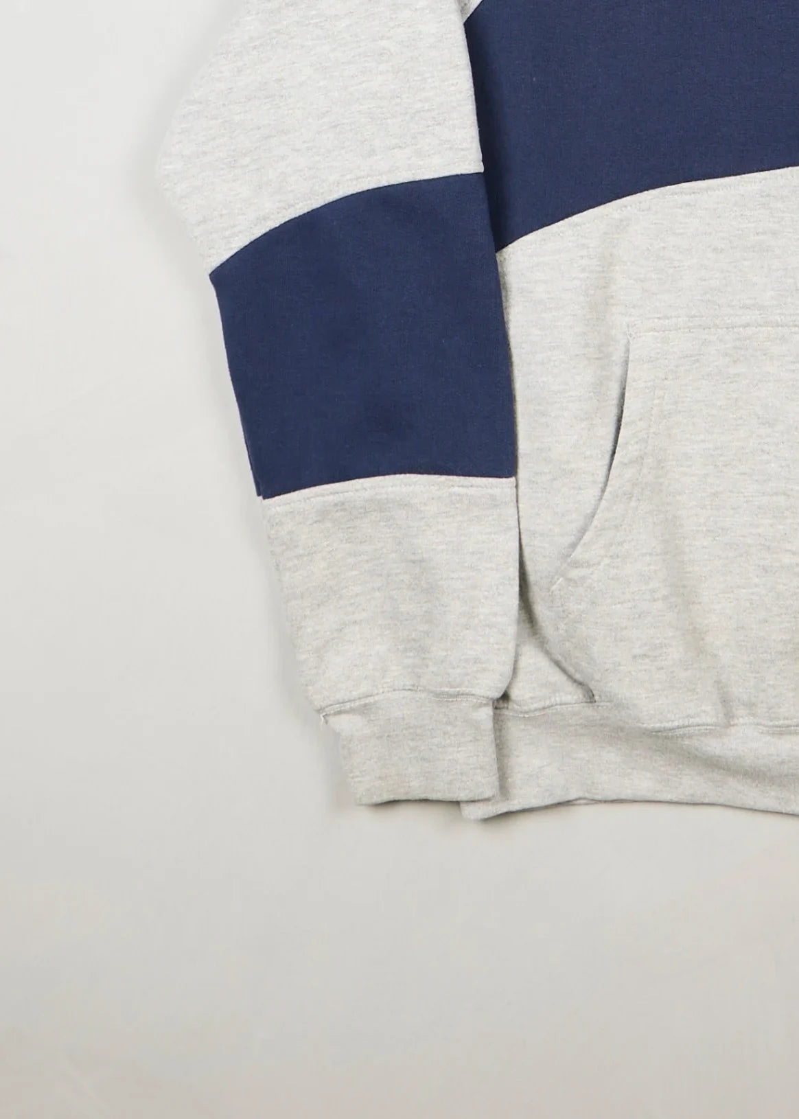 Umbro - Hoodie (S) Bottom Left