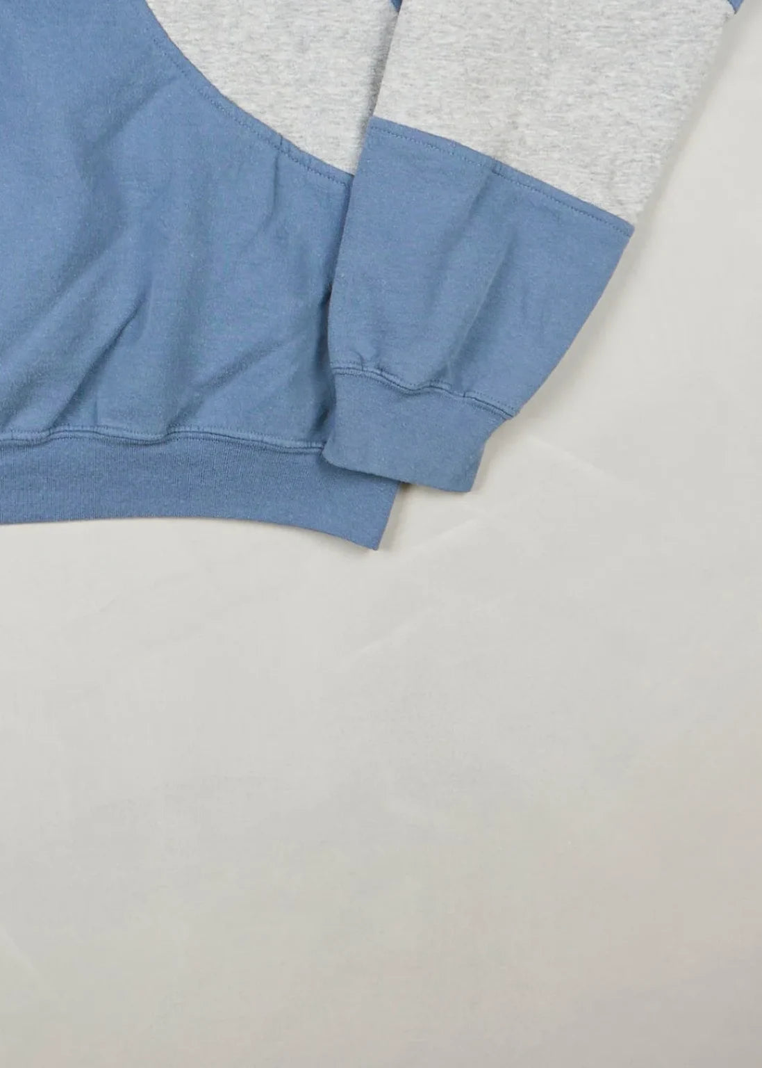 Nautica - Sweatshirt (L) Bottom Right