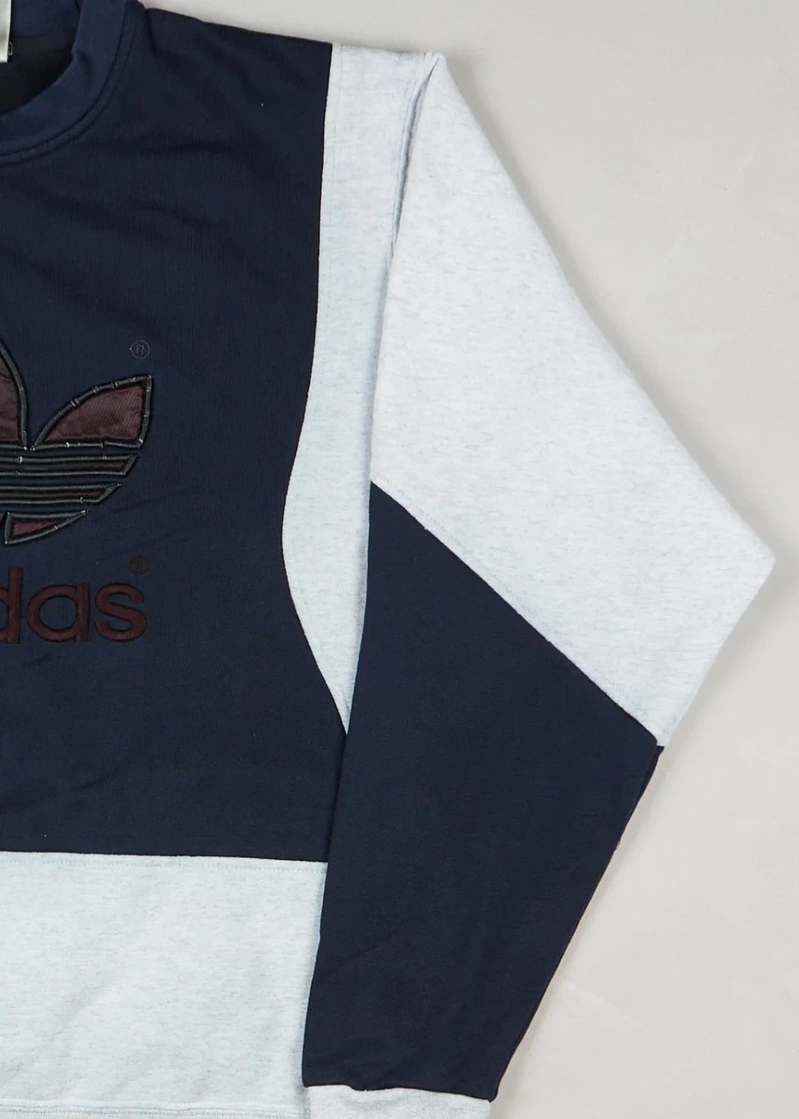Adidas - Sweatshirt (L) Right