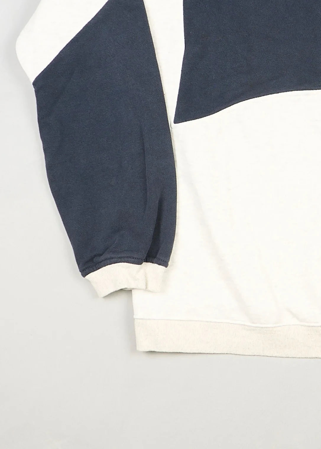 Nike - Hoodie (S) Bottom Left