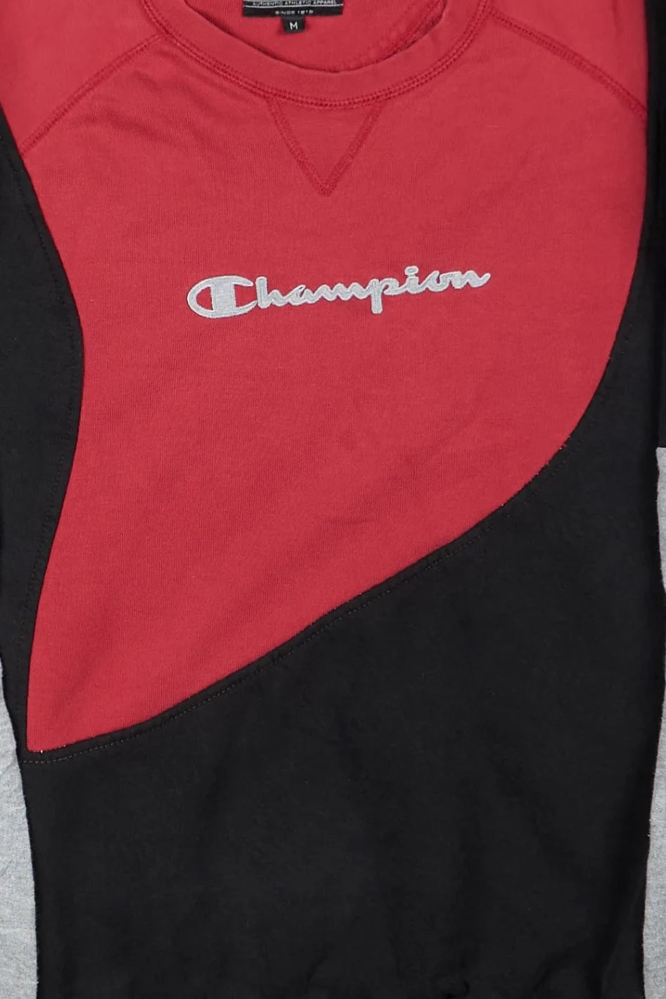 Champion - Renewed Sweatshirt (L) Center